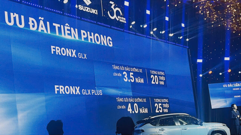 ưu đãi khi mua xe FronX