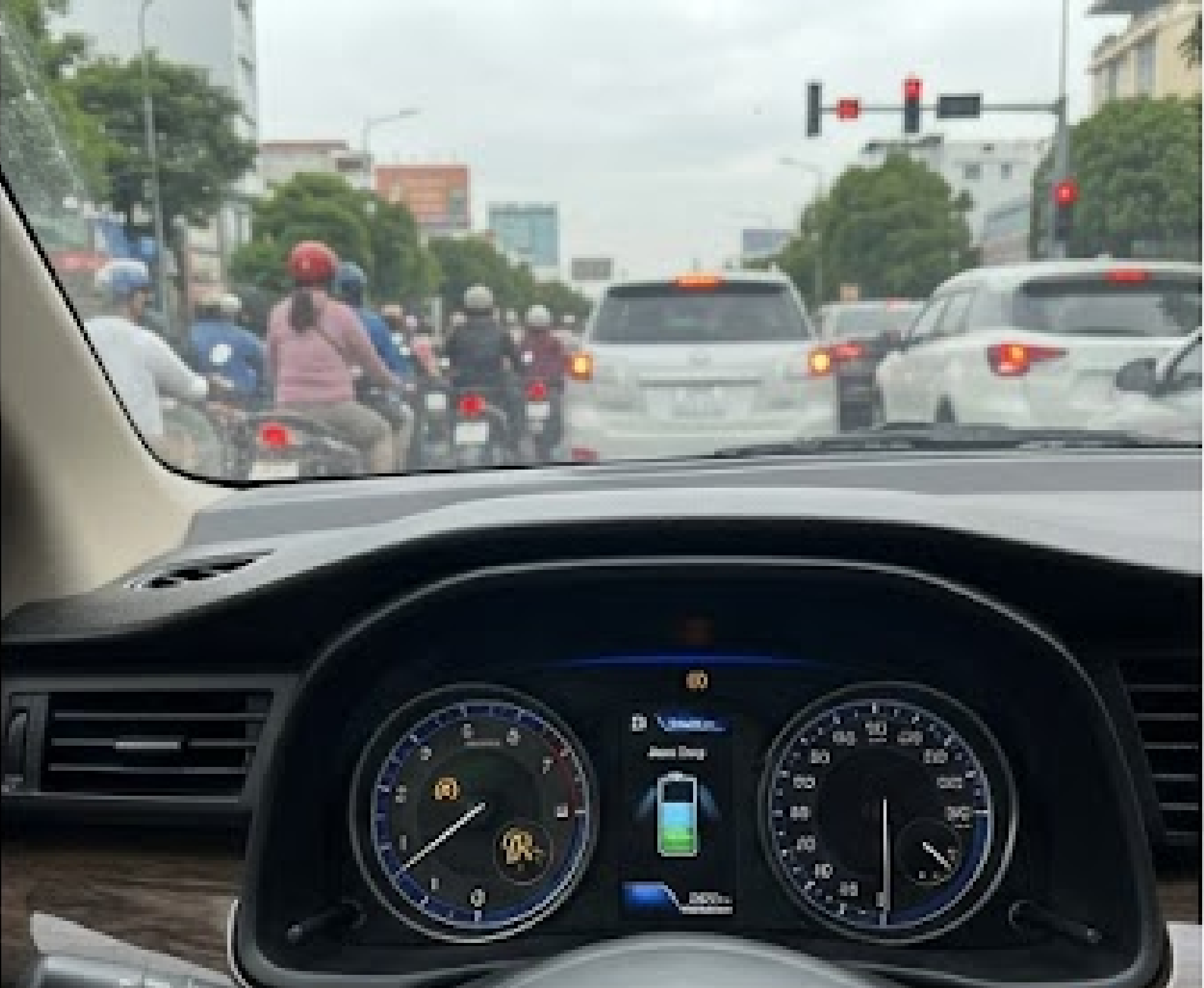 Đánh giá Suzuki XL7 Hybrid sau 20.000 km sử dụng